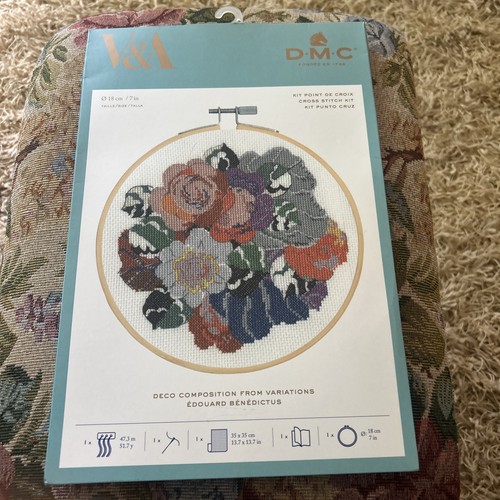 Nuovo kit punto croce - , v&a